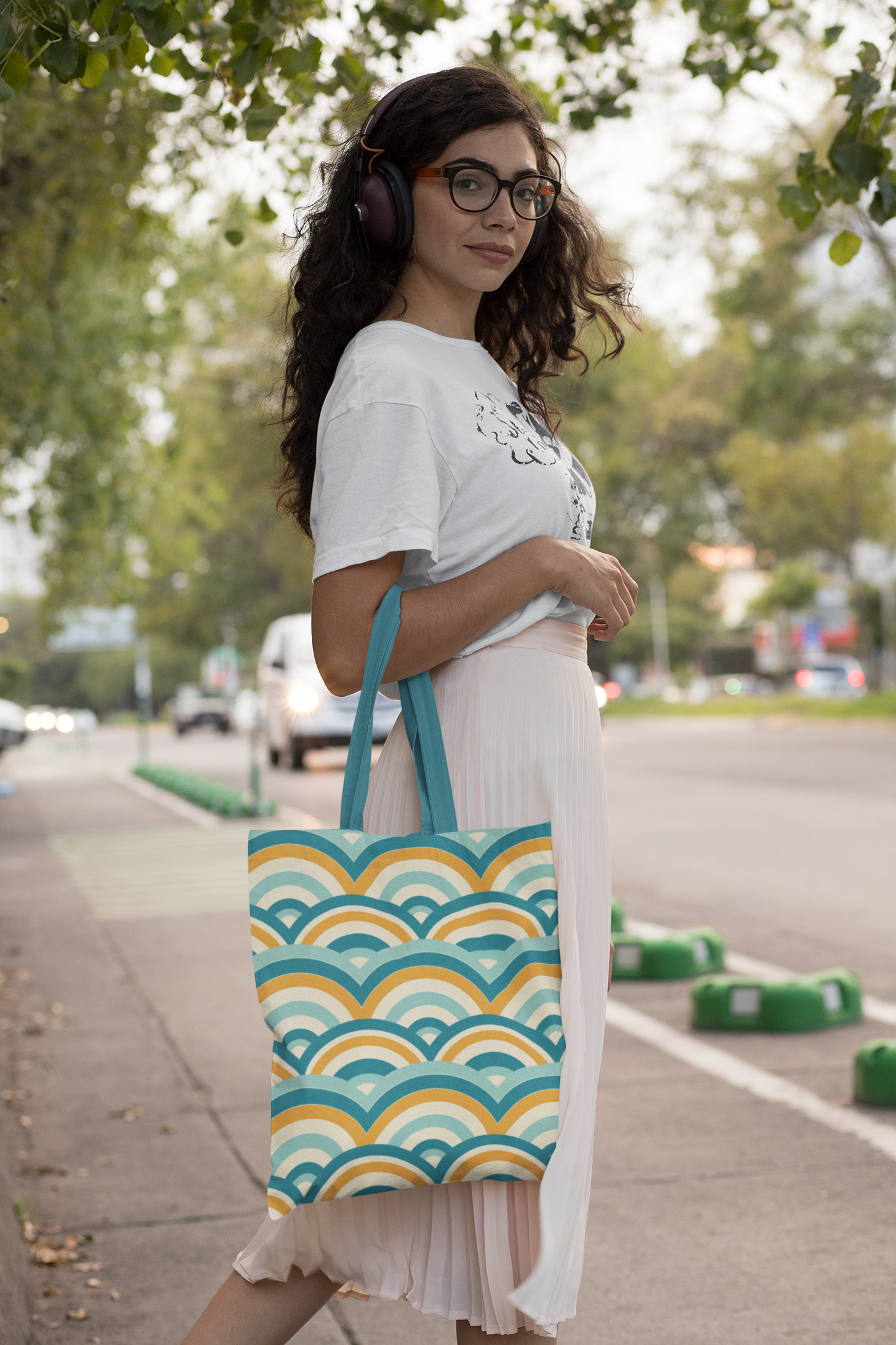 Retro - All Over Print Canvas Tote Bag With Zipper 15 x 17 inches