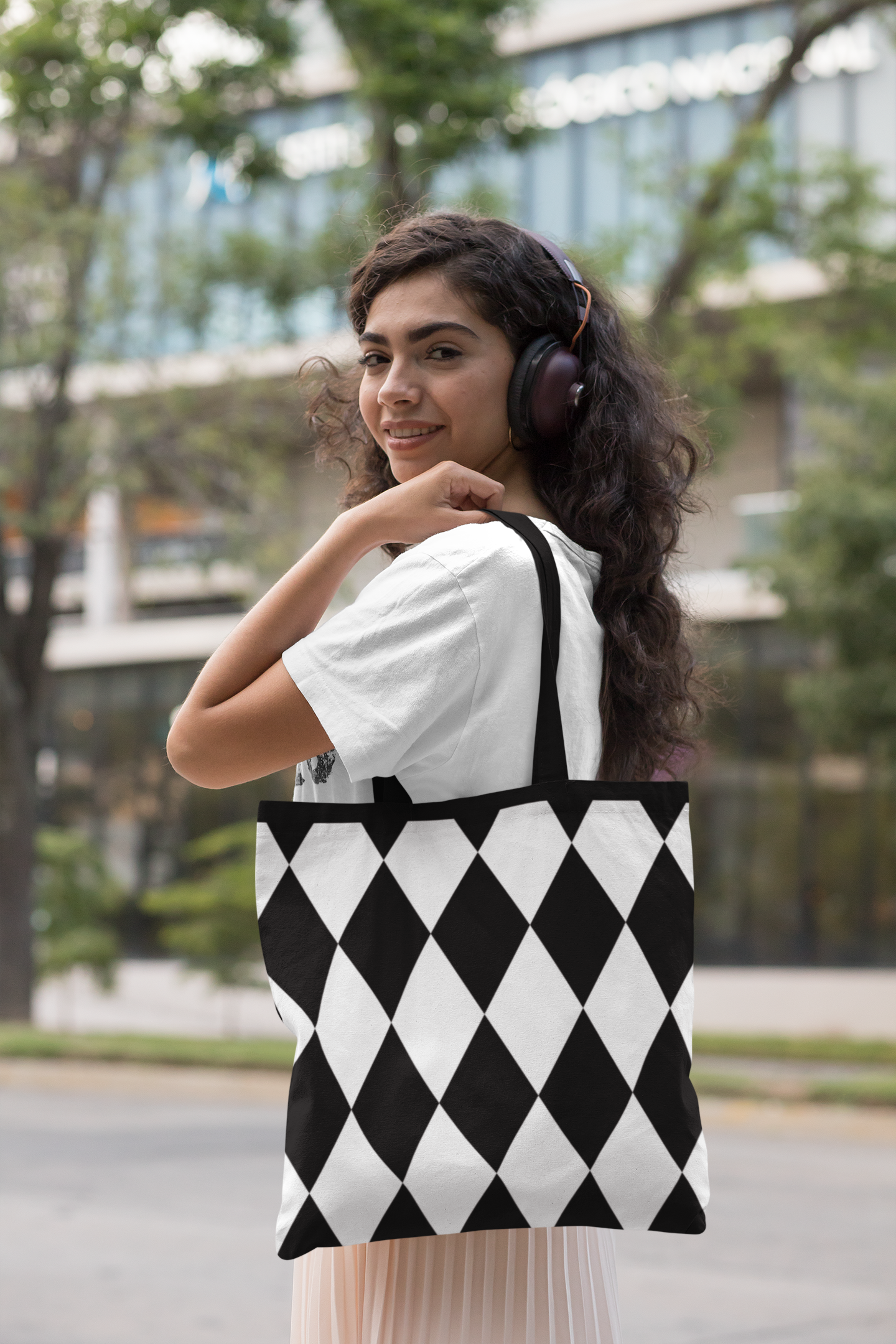 Checkered - All Over Print Canvas Tote Bag With Zipper 15 x 17 inches